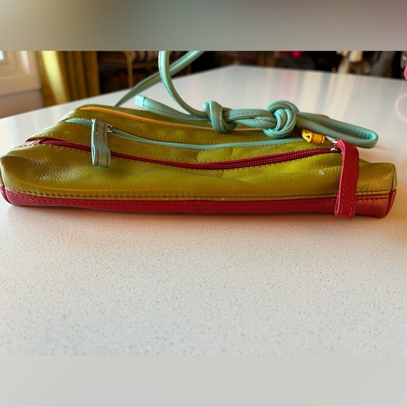 Ili New York Genuine Leather Multicolor Crossbody Bag - Picture 9 of 9